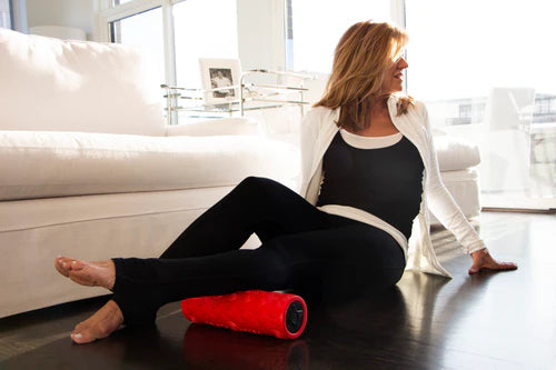target tight muscles with vibration and foam rolling, vibrating roller for muscle relief, 