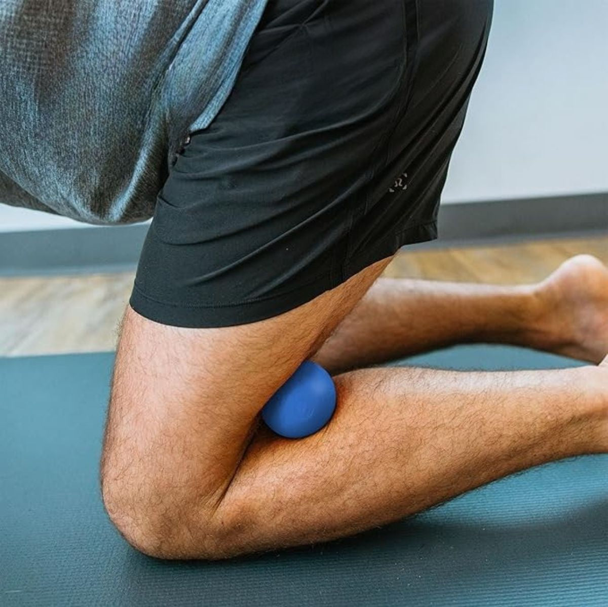 best lacrosse ball alternative for massaging calves and hamstrings with superior skin grip
